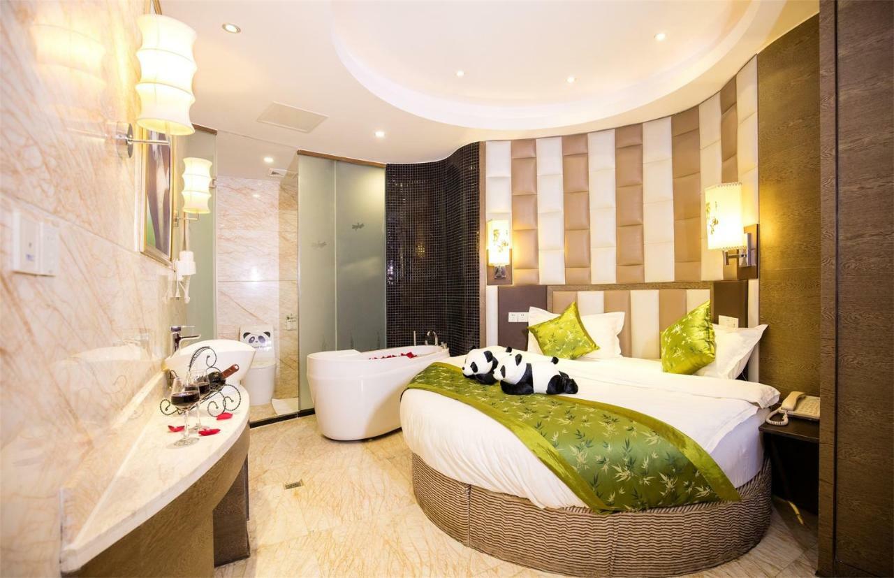 Chengdu Panda Prince Culture Hotel Zewnętrze zdjęcie