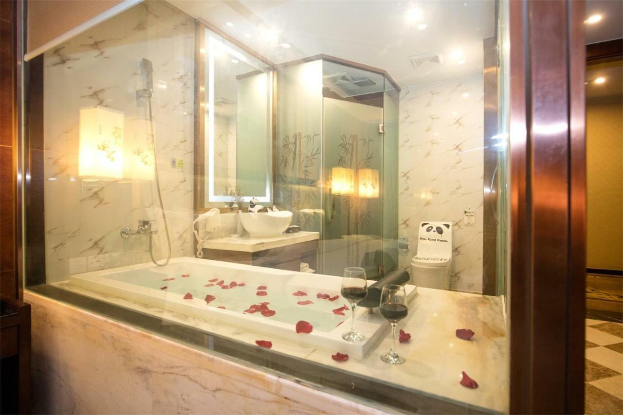 Chengdu Panda Prince Culture Hotel Zewnętrze zdjęcie